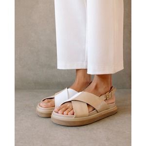 ALOHAS Marshmallow Bicolor Sandal In Stone Beige + Bright White Size 40